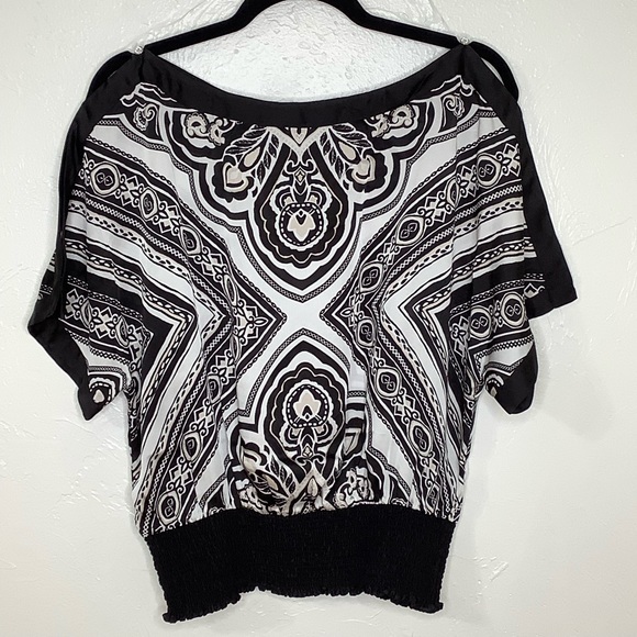 WHBM elastic waist band batwings cold shoulders blouse size small - Picture 5 of 8